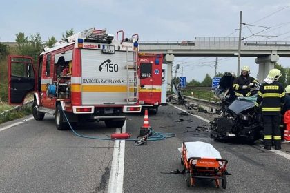 Doprava obmedzena na krizovatke pri Trencine