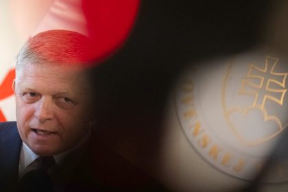 Fico prekruca zistenia britskeho webu hovori autor clanku