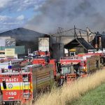 Hasici zasahuju pri poziari v Ilave