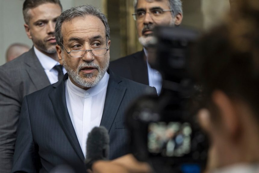 Iran Mame pravo obohacovat uran pred rokovanim s EU