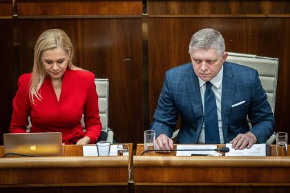 Peniaze nedostane kazdy firmy su v hre