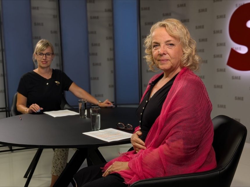 Sefredaktorka v Arene Kritika Danko Pellegriniho za dar sestry