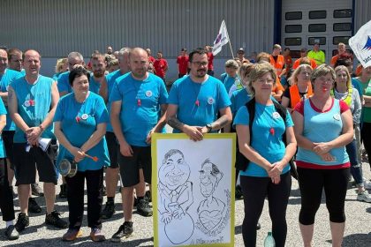 Vyrobne linky v Eccu stichli odborari poslali nahrobny kamen