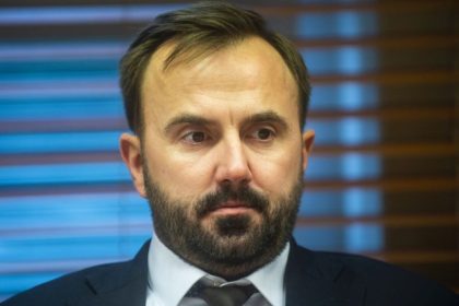Za ministra Kamenickeho podla Kissa zdrazuju aj polozky na ktore znizoval dan