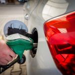 Ceny benzinov v minulom tyzdni mierne stupli nafta zlacnela