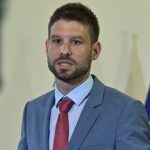 Fico prekryva skandal so zachrankami tvrdi Simecka