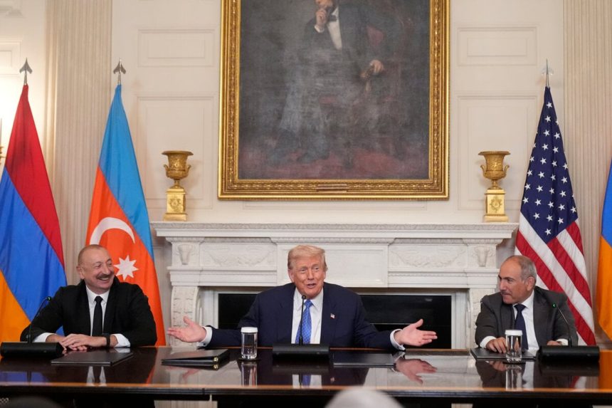 Lidri Armenska a Azerbajdzanu podpisali mierovu dohodu