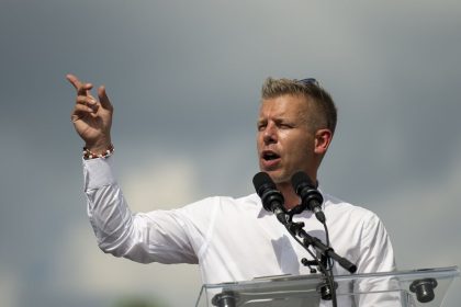 Magyarova TISZA vedie v Madarsku pred Fideszom