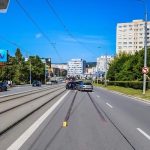 V Kosiciach sa zrazilo policajne auto a styri dalsie