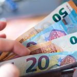 Vacsina Slovakov odklada vacsie investicie ukazal prieskum