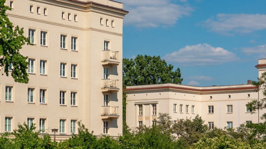 Vzorove socialisticke mesto v Nemecku oslavuje novy prichod obyvatelov