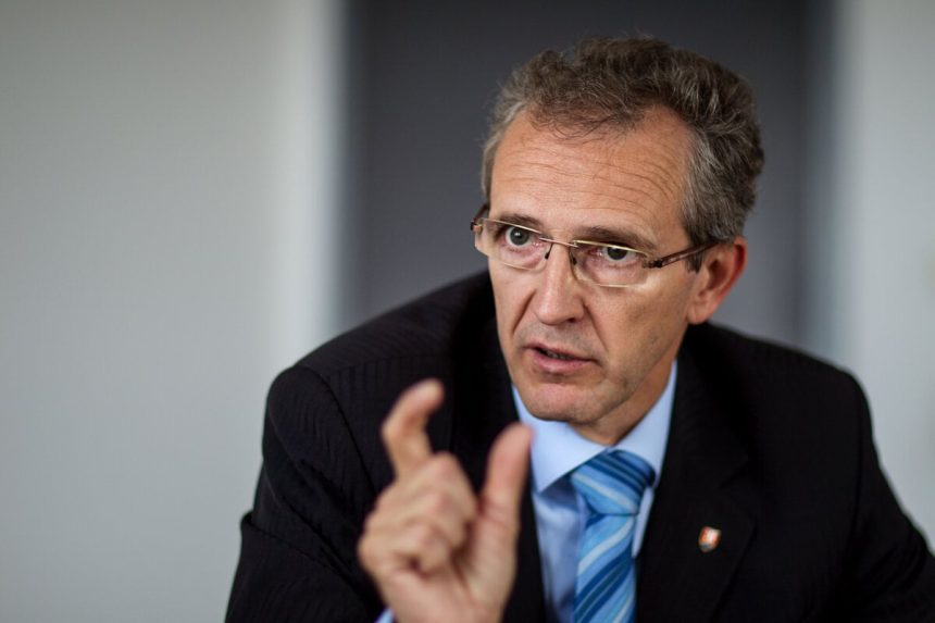 Byvaly europoslanec Stefanec ukoncil clenstvo v KDH