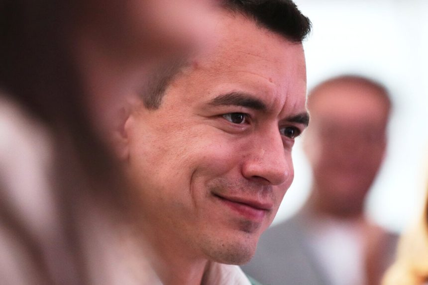Ekvadorsky sud pozastavil prezidentov dekret o novej ustave