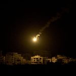 Izrael zacal pozemnu ofenzivu bombardoval mesto Gaza