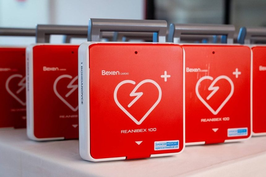 Kosicka zupa rozsiruje zachrannu siet defibrilatory rozdala do celeho kraja