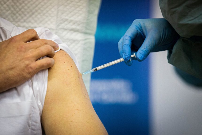 Musel zaplatit za ockovanie proti chripke hoci to pokryvaju poistovne