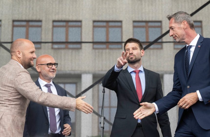 Opozicia musi vysvetlit volicom Majersky by bol testom spoluprace na proteste v Bratislave