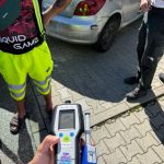 Pod vplyvom drog a alkoholu sa pochvalil ze soferuje bez vodicaku