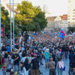 V Bratislave sa kona protivladny protest zorganizovali ho poslanci a aktivisti