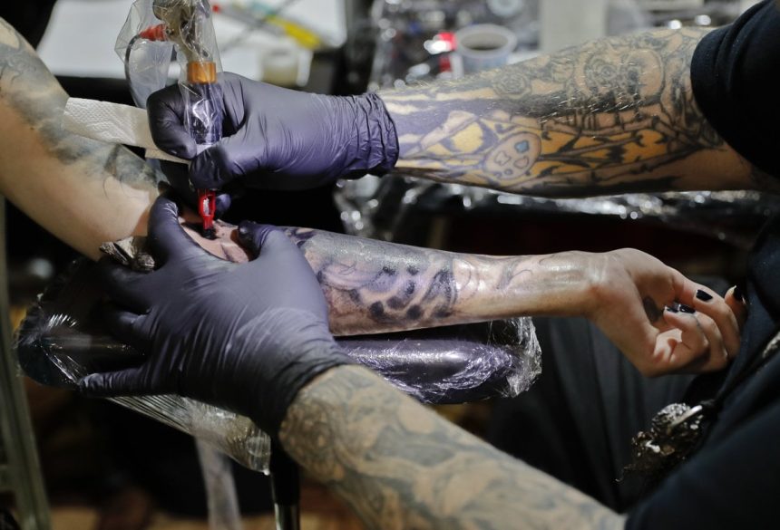 V Juznej Korei uz nebude potrebna lekarska licencia na tetovanie