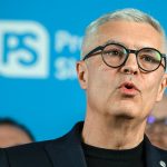 Vlada mala podla Korcoka zvolat Bezpecnostnu radu po incidente v Estonsku