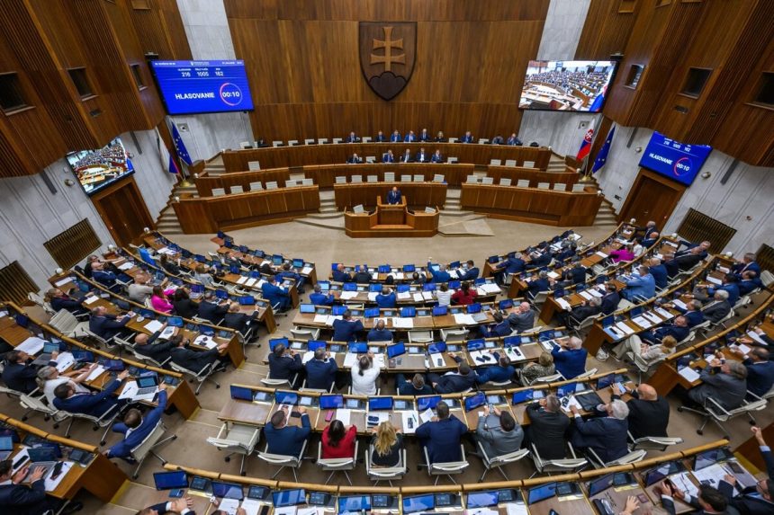 Za par dni koniec bez Kamenickeho balicek schvaleny