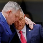 K moci cez penzistov Fico ani Orban nemaju na dochodky Madarom slubuje uz aj strnaste