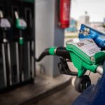 Na slovenskych cerpacich staniciach by mali ceny pohonnych latok vyrazne klesnut