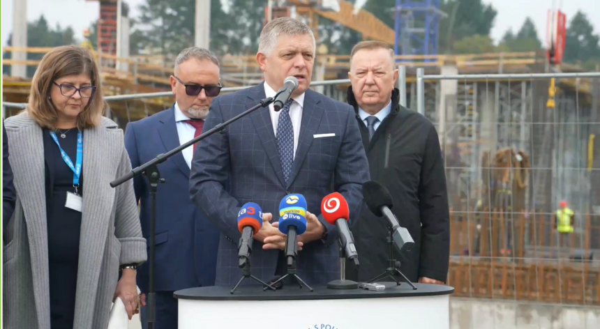 Premier Fico sa prisiel oboznamit s vystavbou novej vojenskej nemocnice