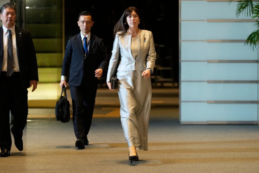 Rodova rovnovaha sa nekona Prva japonska premierka vymenovala do vlady vacsinu muzov