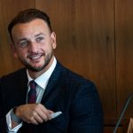 Sutaj Estok je pripraveny na debatu o trestani recidivistov