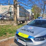 Tinedzera ktory sa vyhrazal spoluziakom pustili z vazby