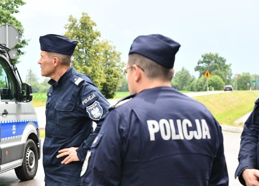 Trinastrocny chlapec isiel v Polsku bicyklom za dievcatom z internetu