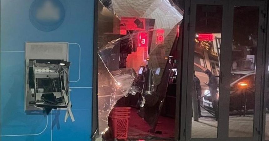 Je bankomatova mafia spat