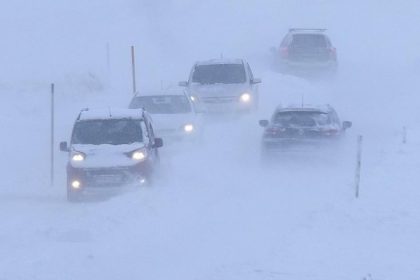Meteorologovia aj v sobotu varuju vychod pred snehovymi zavejmi