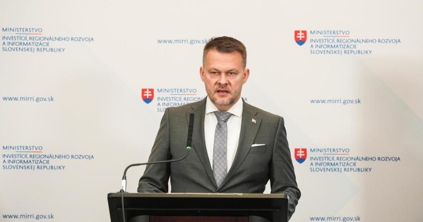 Migal Vladna kriza by zatazila vedenie strany Hlas