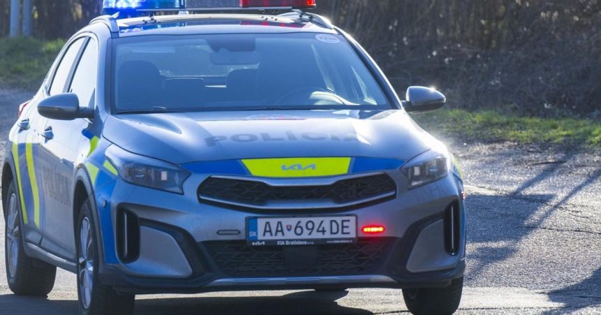 Policia zadrzala na zapade viacerych podozrivych z korupcie