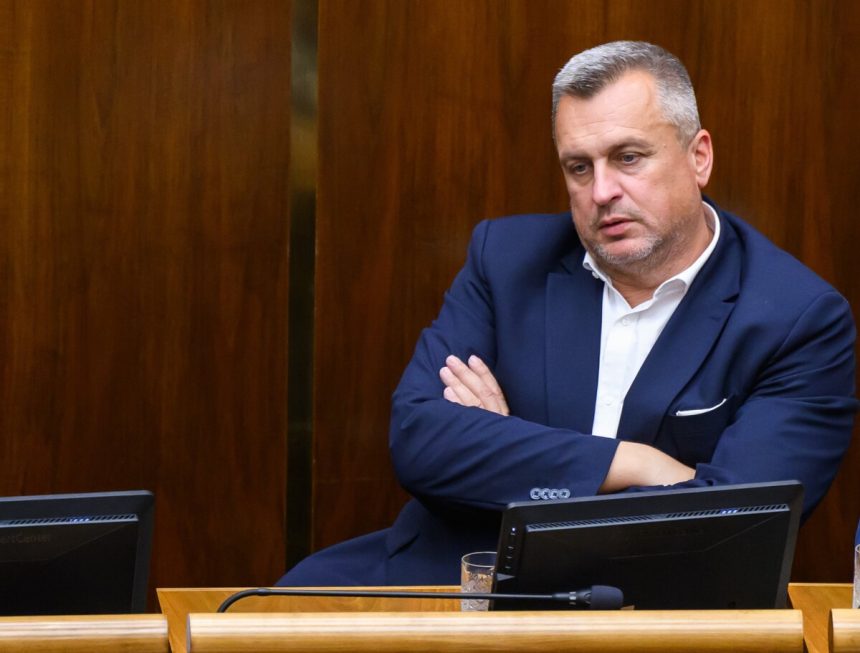SNS navrhla zriadenie Narodneho medialneho uradu