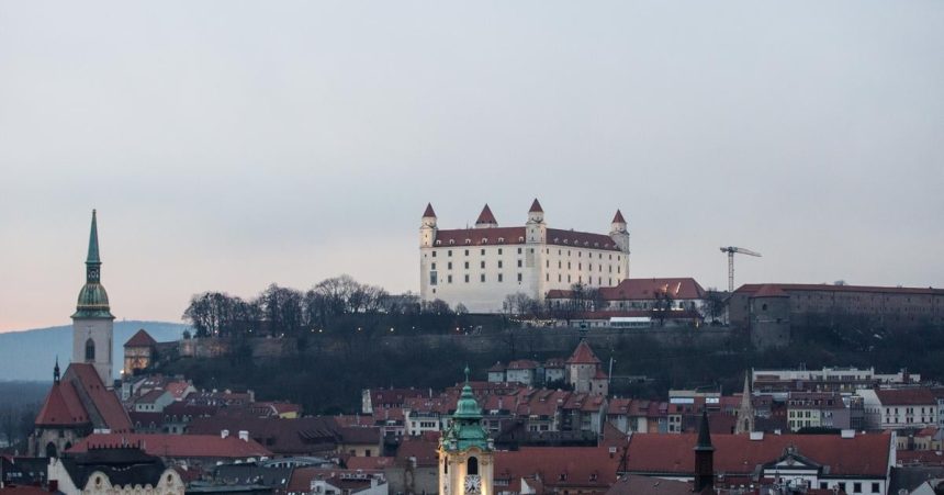 Slovensko je v klube najhorsich Brusel predpoveda slaby rast ekonomiky