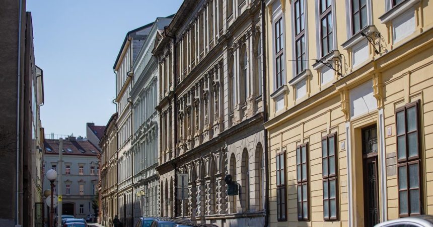 Stare Mesto schvalilo rozpocet a ocenilo Jana Albrechta in memoriam