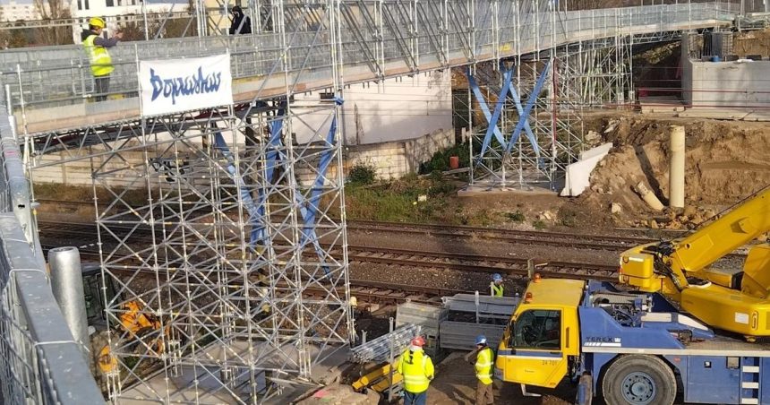 Stary most zburali za rekordne kratky cas