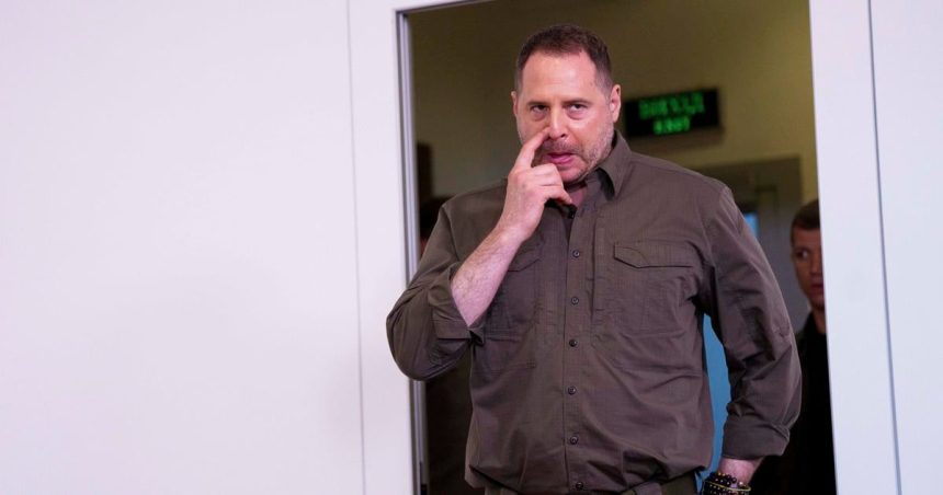 Zelenskemu nechce sposobovat problemy chysta sa na front Bol som zneucteny tvrdi Jermak