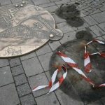 Zlodej ukradol bronzove reliefy za 50 tisic eur