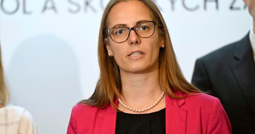 Asociacia sukromnych skol povazuje postup za prejav neucty