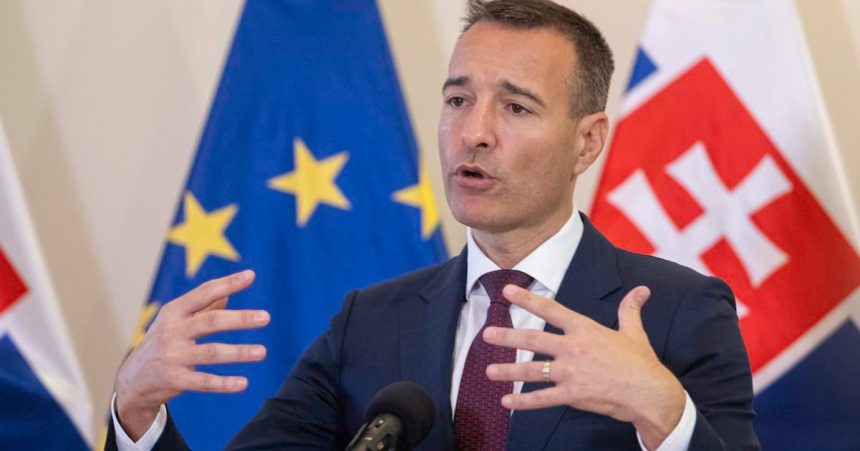 Dalsia centralizacia v skolstve Ucebnice