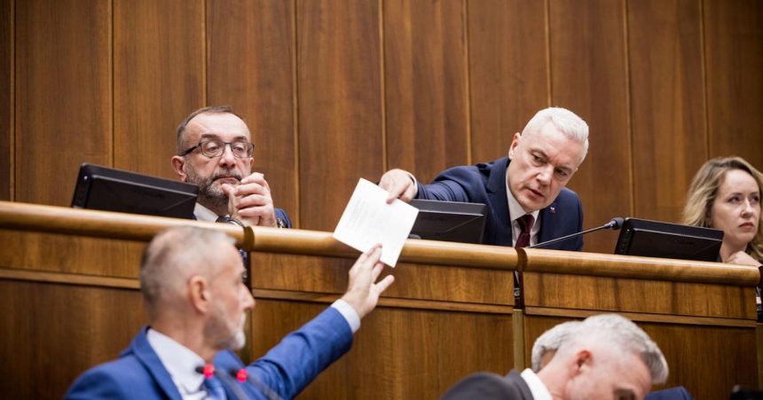 Ferencak nevie o dohode k jeho odvolaniu
