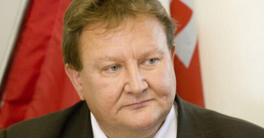 Hlavneho kontrolora zupy volili tajne