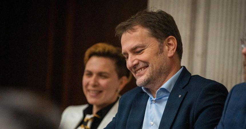 Hnutie Slovensko Ozrati poslanci hlasuju o osudoch ludi vyhlasil Matovic ktory aj nadalej bojuje za povinne kontroly na alkohol a drogy v parlamente