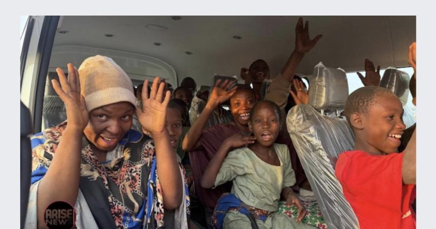 Na slobode su vsetky deti unesene zo skoly