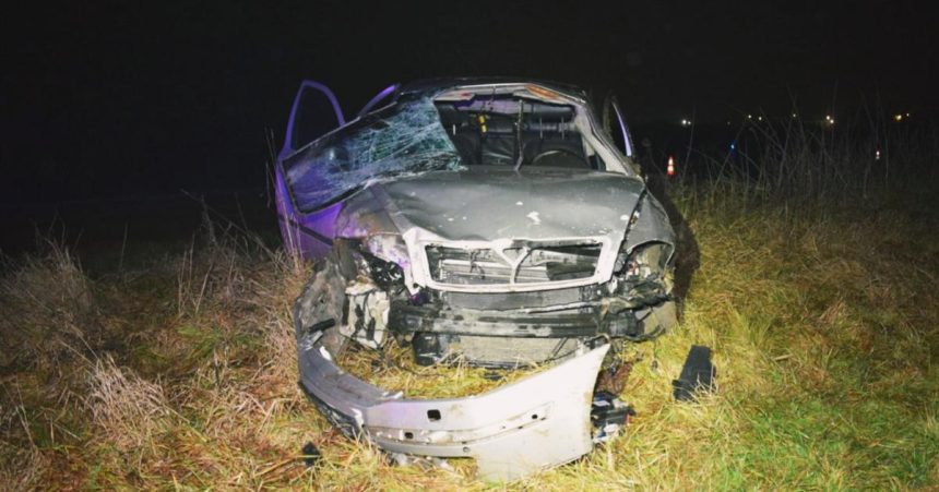 Policajna nahanacka skoncila hroznou nehodou dvaja zraneni